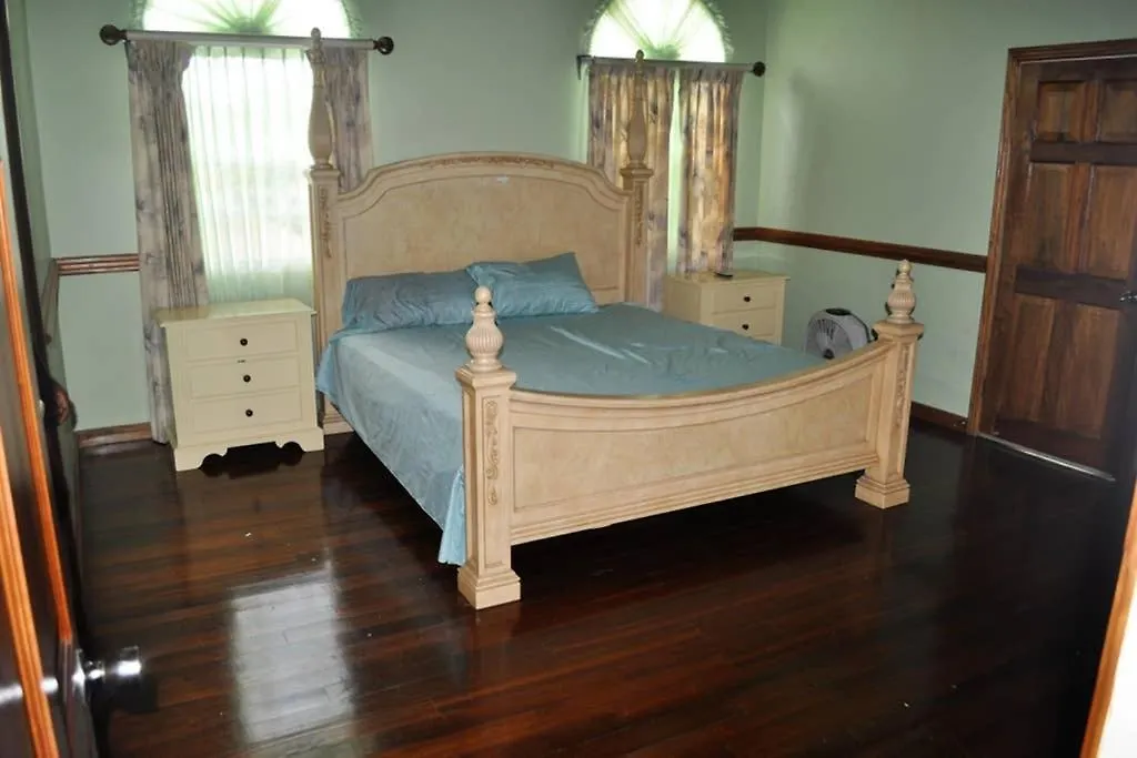 Sunrise Villa Montego Bay 0*,  Giamaica